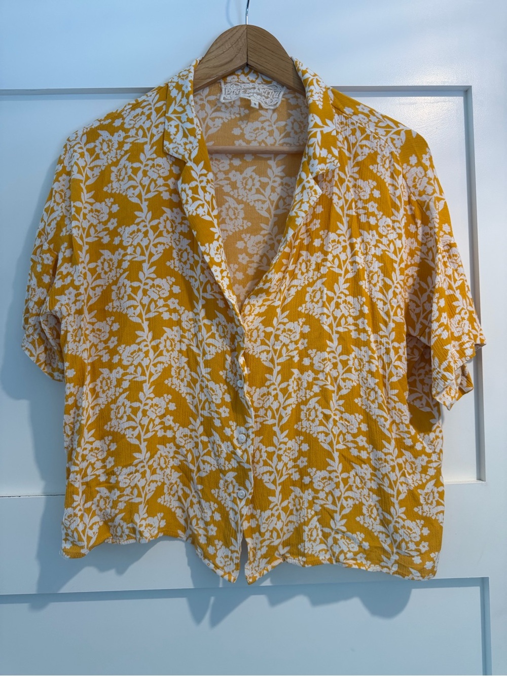 Pink Martini Yellow and White Floral Button-Front Cropped Shirt